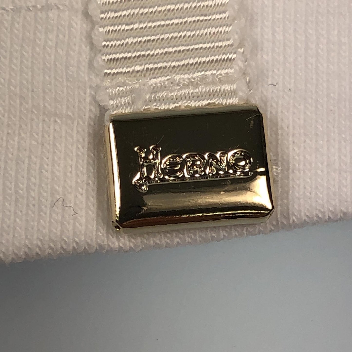 【中古】Herno | ヘルノ 手描き風ロゴプリントTシャツ 半袖Tシャツ JG000178D 2023S/S ホワイト サイズ:40