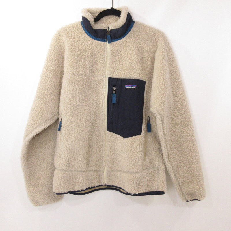 【中古】patagonia | パタゴニア クラシックレトロXジャケット その他トップス 23056 2021A/W アイボリー サイズ:M