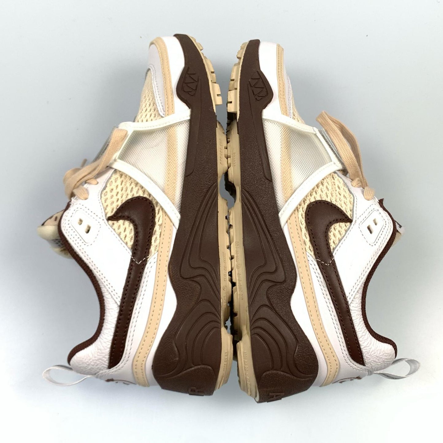 【中古】NIKE | ナイキ ZOOM FIELD JAXX LIGHT CHOCOLATE スニーカー HQ3073-100 ホワイト 27cm