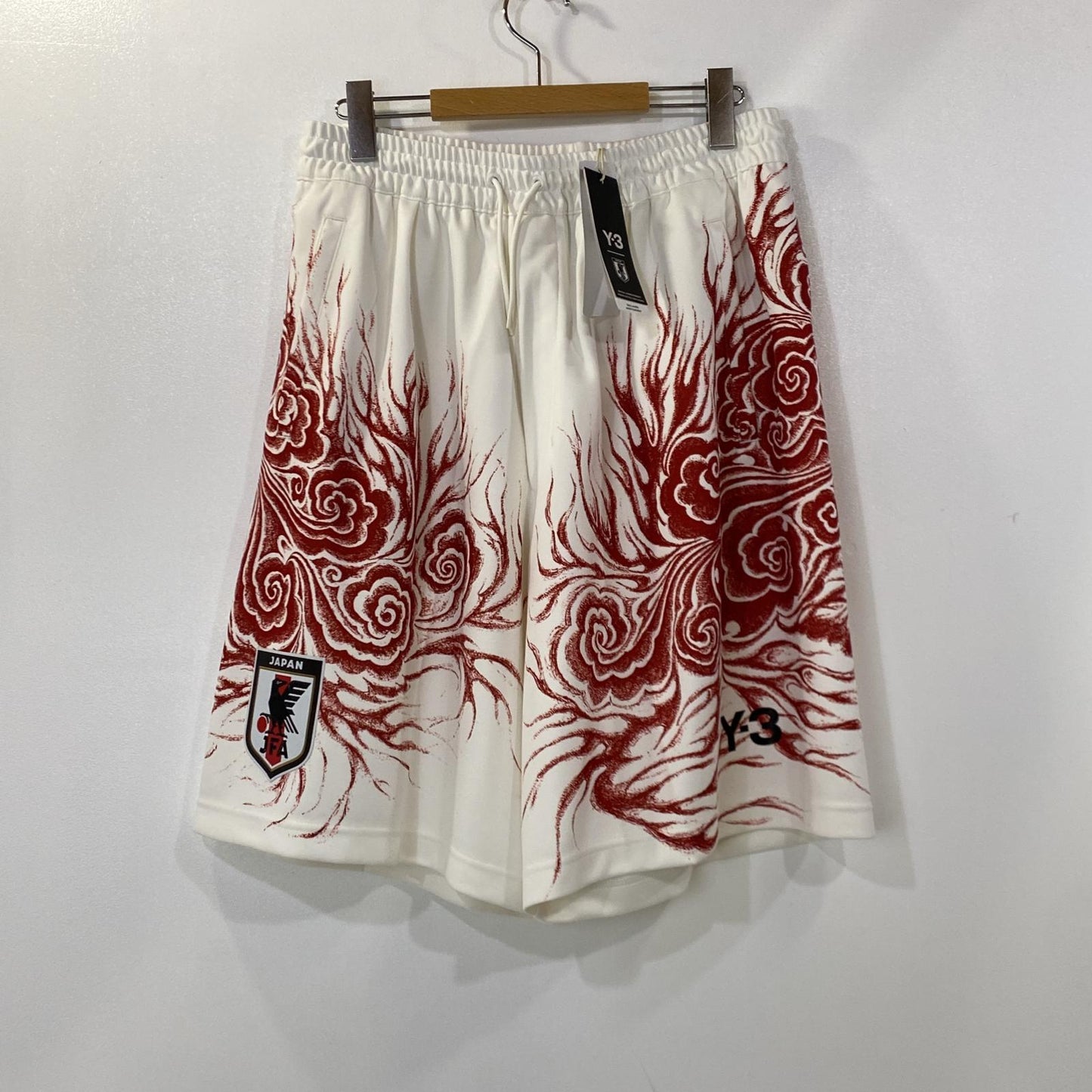 【中古】Y-3 | ワイスリー JFA グラフィックショーツ ショートパンツ JC7569 2025S/S ホワイト サイズ:M