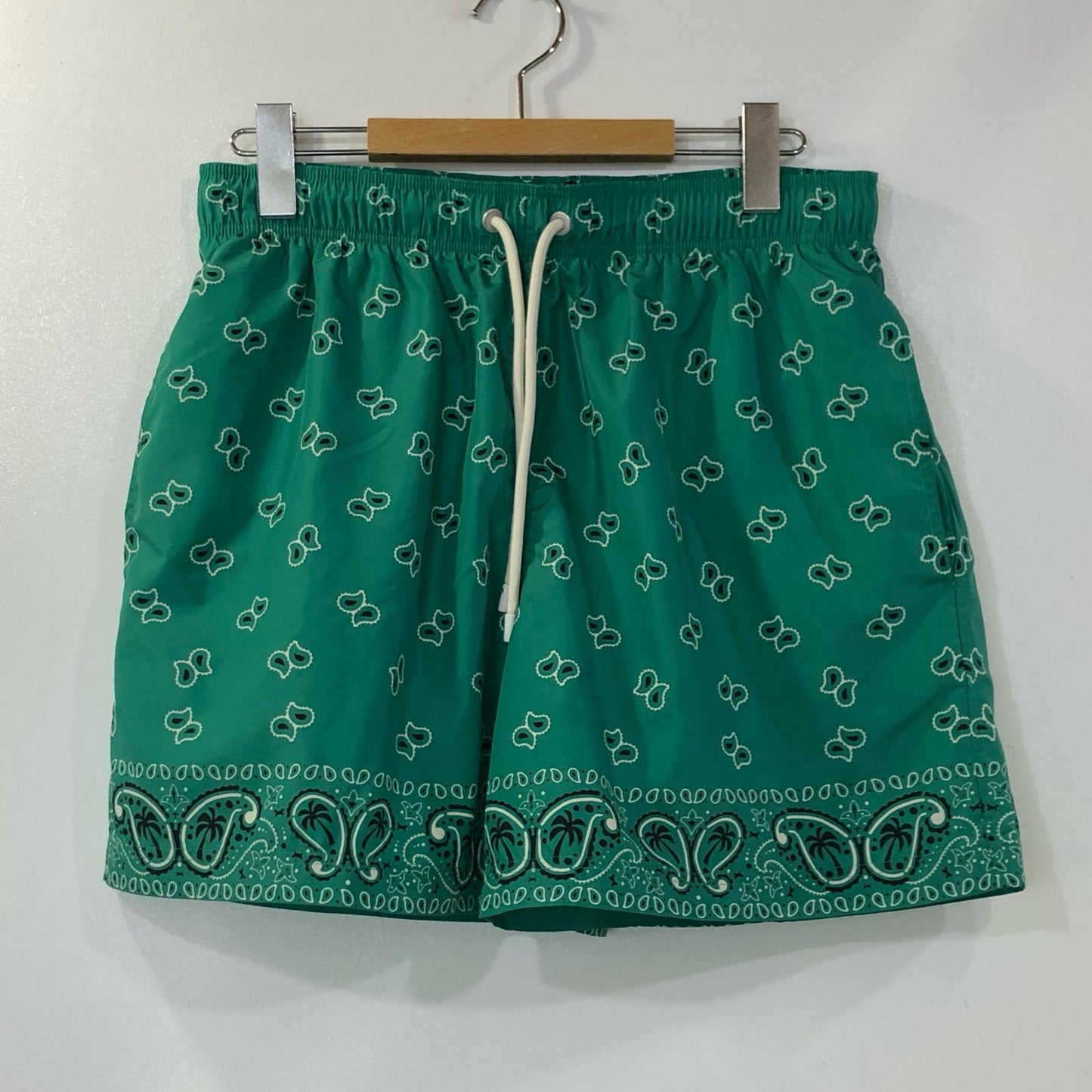 【中古】Palm Angels | パームエンジェルス ペイズリースイムショーツ ショートパンツ PMFD002S24FB005 2024S/S 国内正規品 グリーン サイズ:M