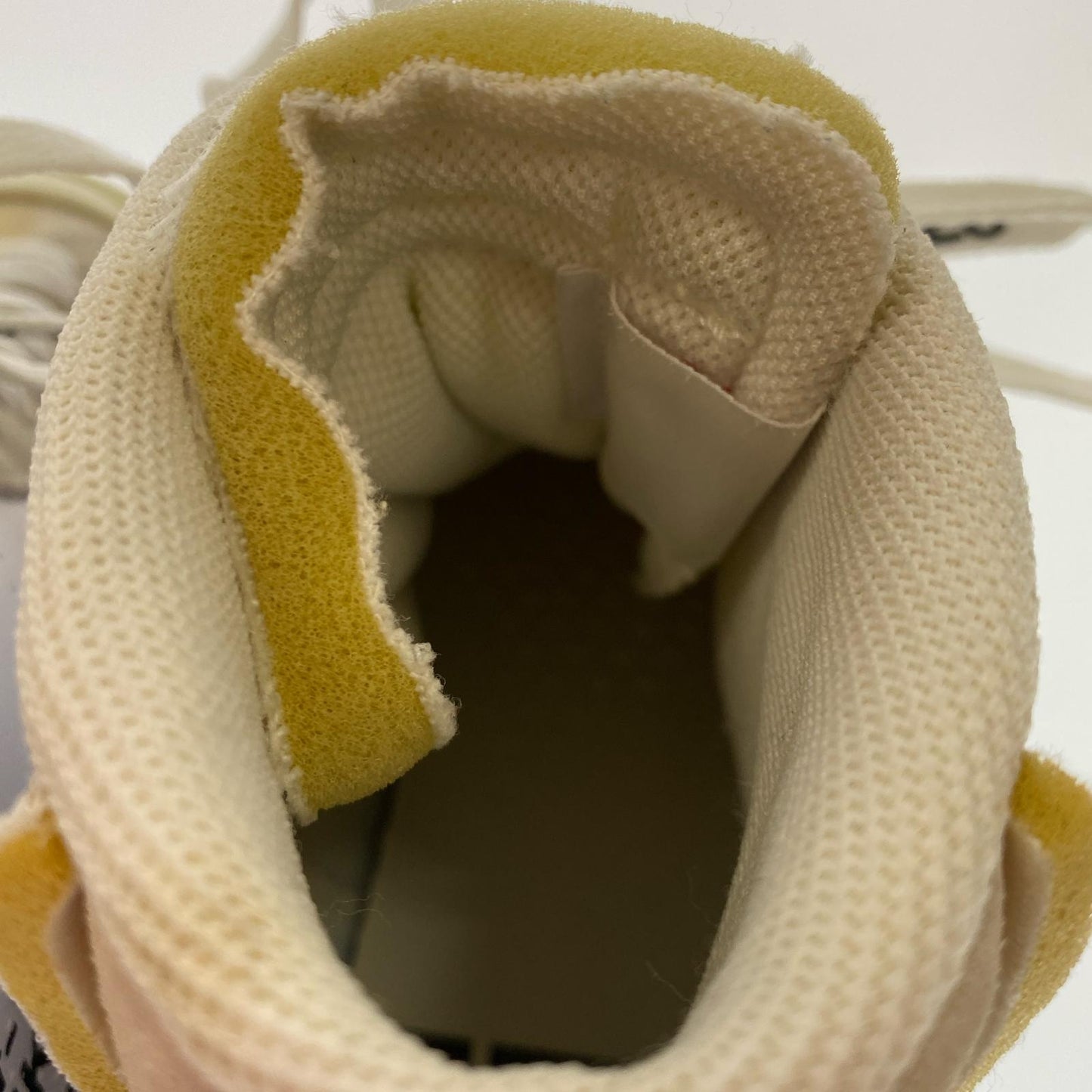 【中古】NIKE | ナイキ THE 10 BLAZER MID スニーカー AA3832-100 サイズ:25.5cm アイボリー 25.5cm