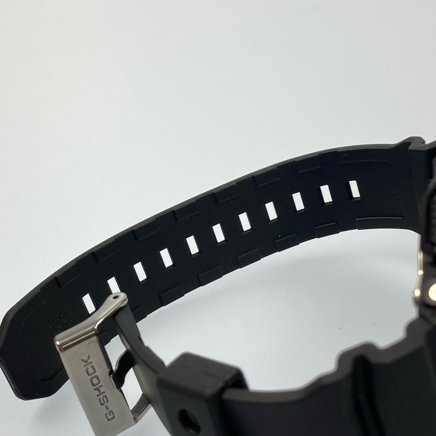 【中古】G-SHOCK | ジーショック 腕時計 GD-010-1JF デジタルクォーツ ブラック