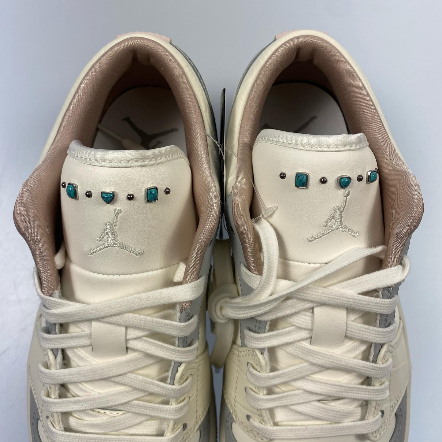 【中古】NIKE | ナイキ WMNS AIR JORDAN 1 LOW スニーカー IH7323-100 年式:2025S/S アイボリー