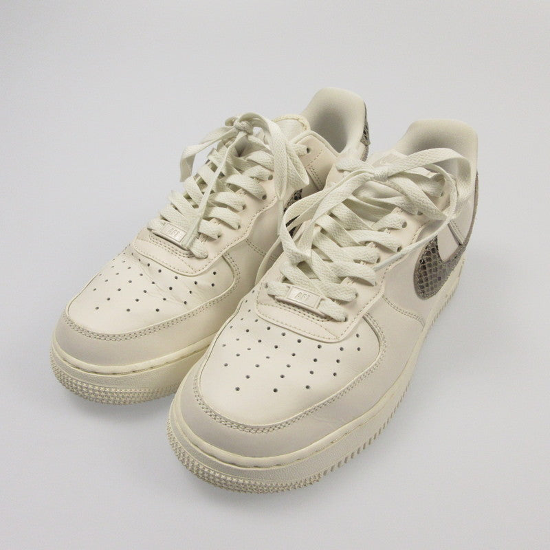 【中古】NIKE | ナイキ WMNS AIR FORCE 1 07 スニーカー DD8959-002 ホワイト 27.5cm