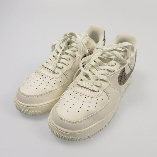 【中古】NIKE | ナイキ WMNS AIR FORCE 1 07 スニーカー DD8959-002 ホワイト 27.5cm
