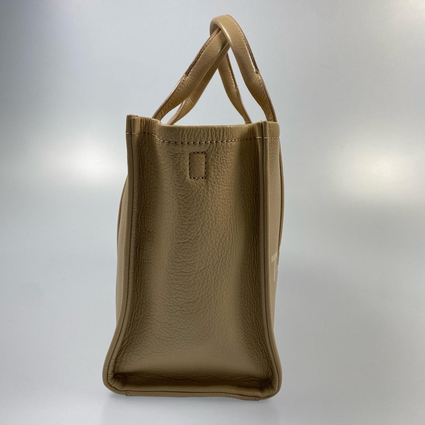 【中古】MARC JACOBS | マークジェイコブス THE LEATHER MEDIUM TOTE BAG その他バッグ H004L01PF21 ショルダー欠品 ベージュ