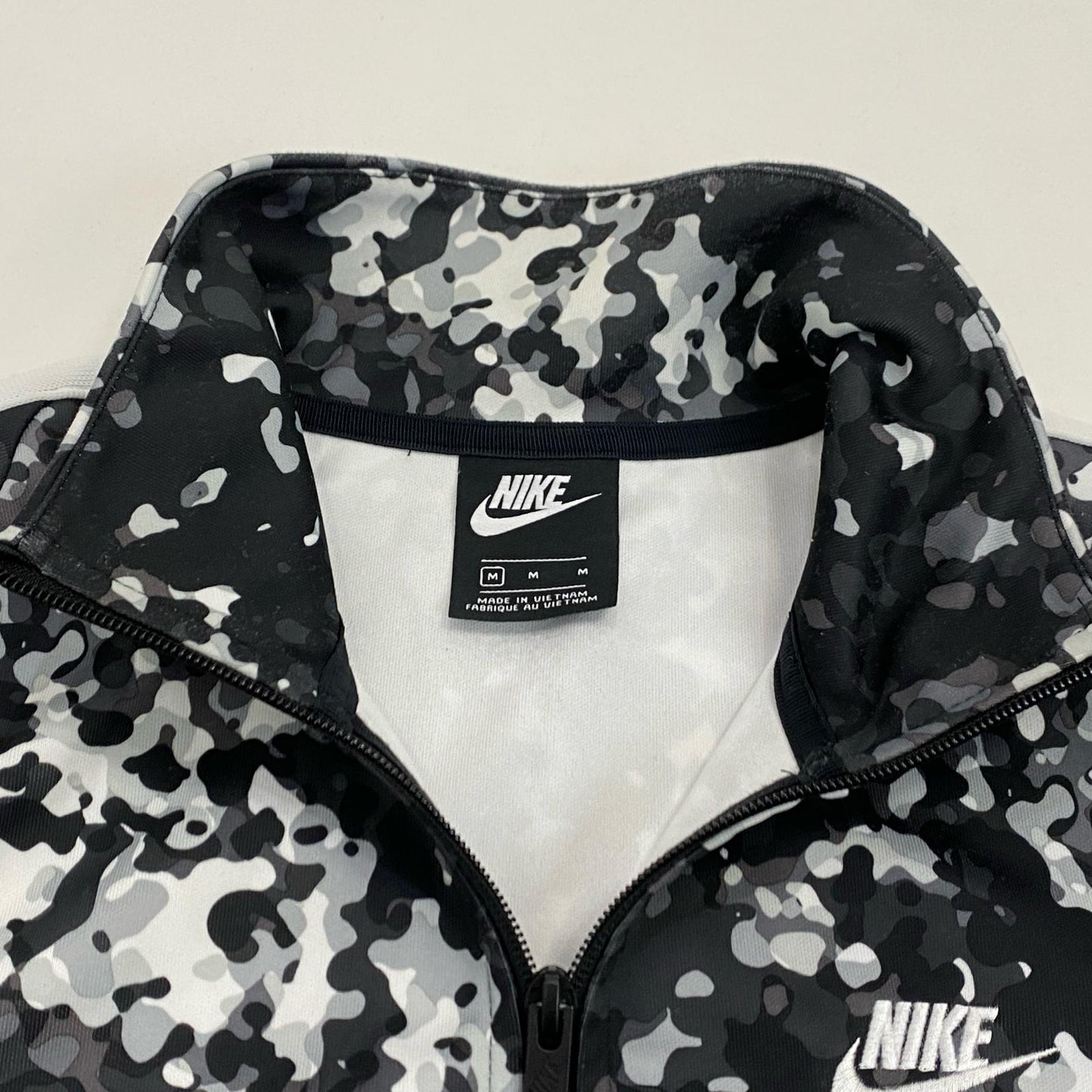 【中古】NIKE | ナイキ CAMO TRIBUTE セットアップ AR3199-010/AR3201-010 2019S/S カモ サイズ:M