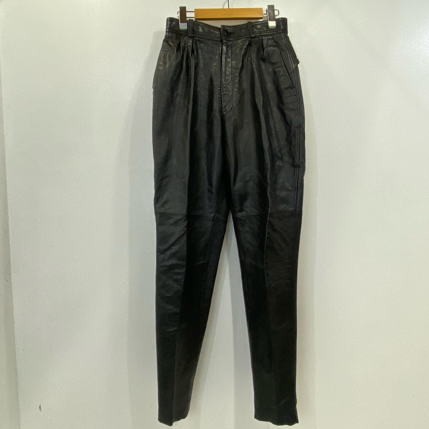 【中古】 2タックレザーパンツ パンツ W:76cm ブラック