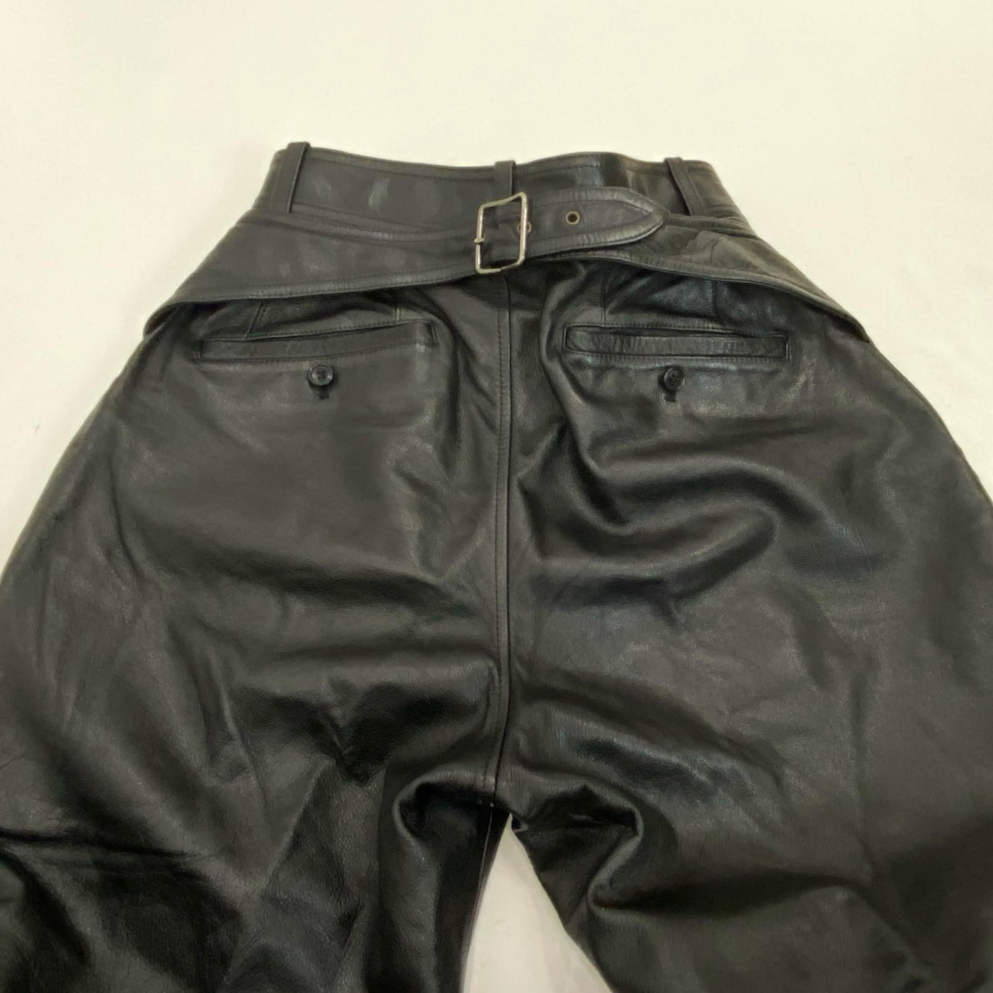 【中古】 2タックレザーパンツ パンツ W:76cm ブラック