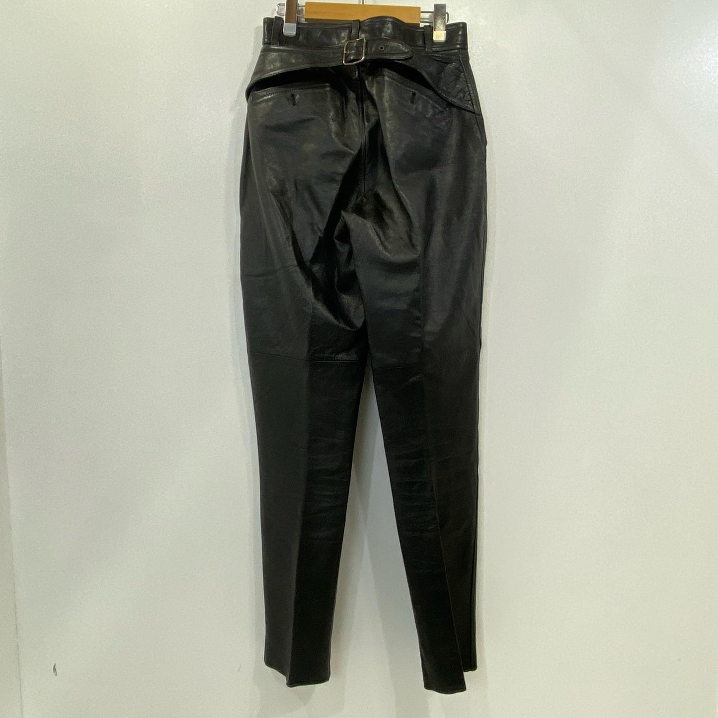 【中古】 2タックレザーパンツ パンツ W:76cm ブラック
