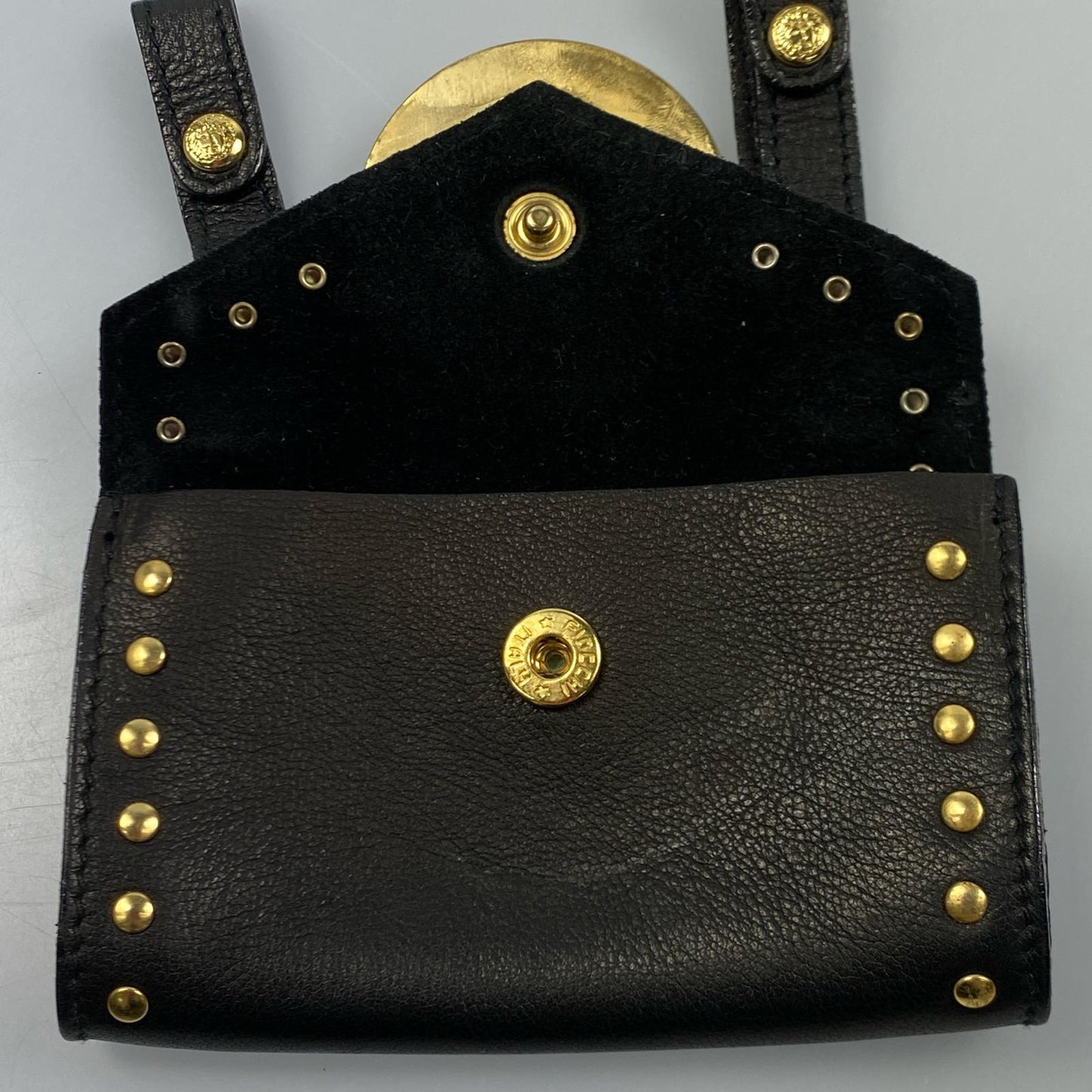 【中古】VERSACE | ヴェルサーチ メデューサスタッズ ポーチ