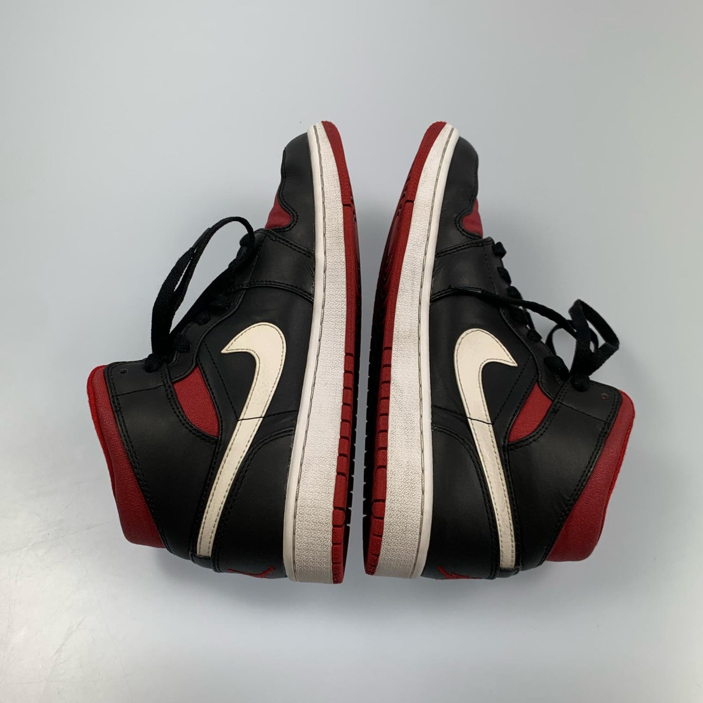 【中古】NIKE | ナイキ AIR JORDAN 1 MID スニーカー 554724-020 2014S/S サイズ:26.5cm レッド 26.5cm