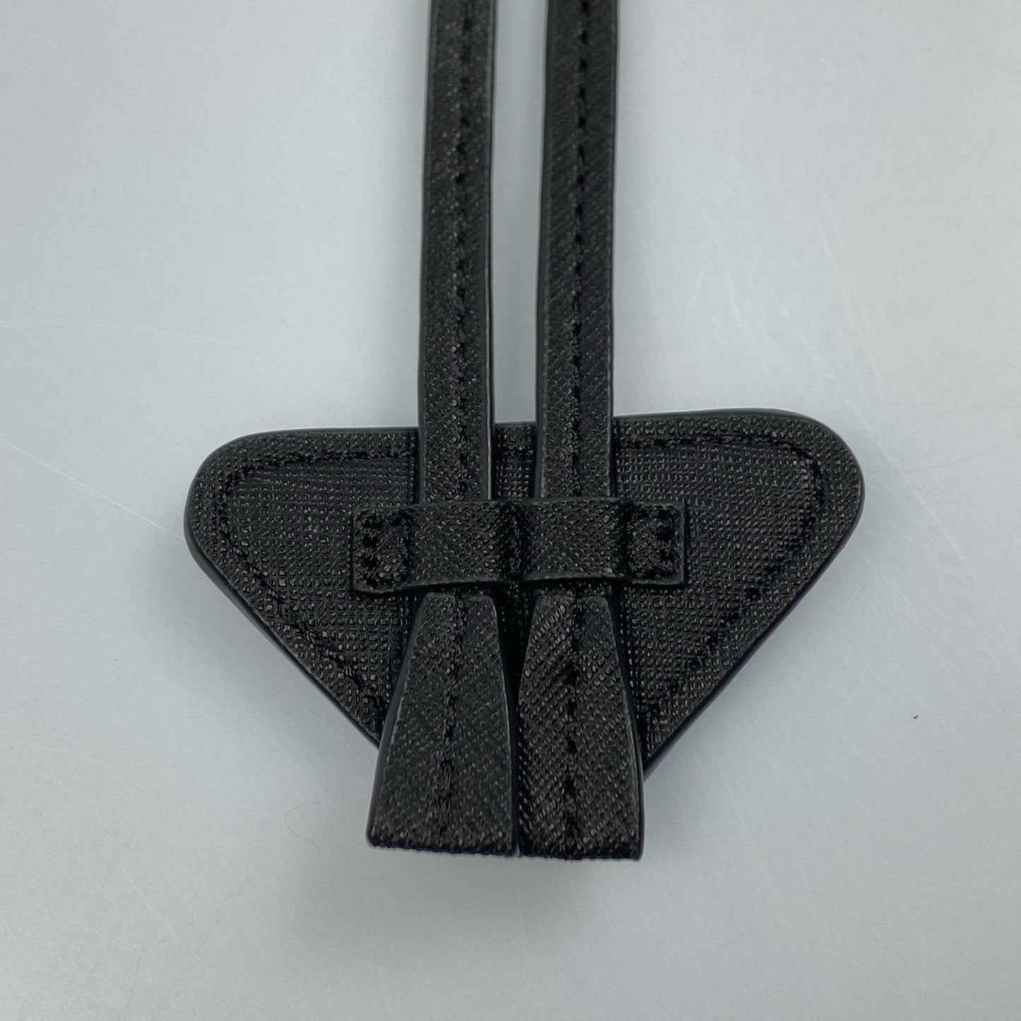 【中古】PRADA | プラダ レザーボロタイ その他小物 2IC027 サフィアーノ