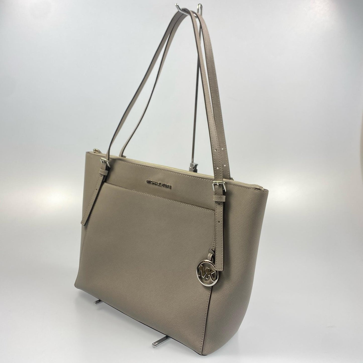 【中古】Michael Kors | マイケルコース VOYAGER LG EW TZ TOTE トートバッグ 30T9SV6T9L グレー