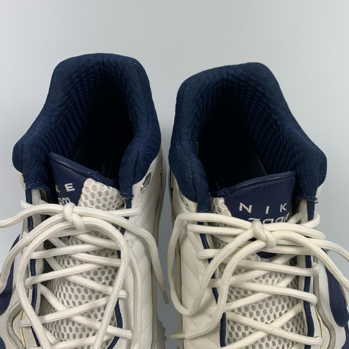 【中古】NIKE | ナイキ ZOOM UPTEMPO 5 PREMIUM スニーカー 366570-141 サイズ:26.0cm ホワイト 26cm サイズ:26