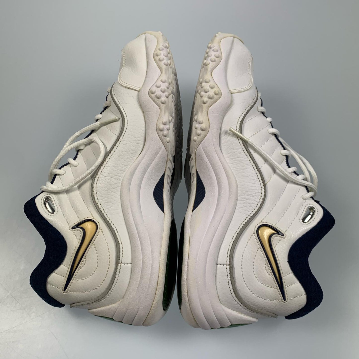 【中古】NIKE | ナイキ ZOOM UPTEMPO 5 PREMIUM スニーカー 366570-141 サイズ:26.0cm ホワイト 26cm サイズ:26