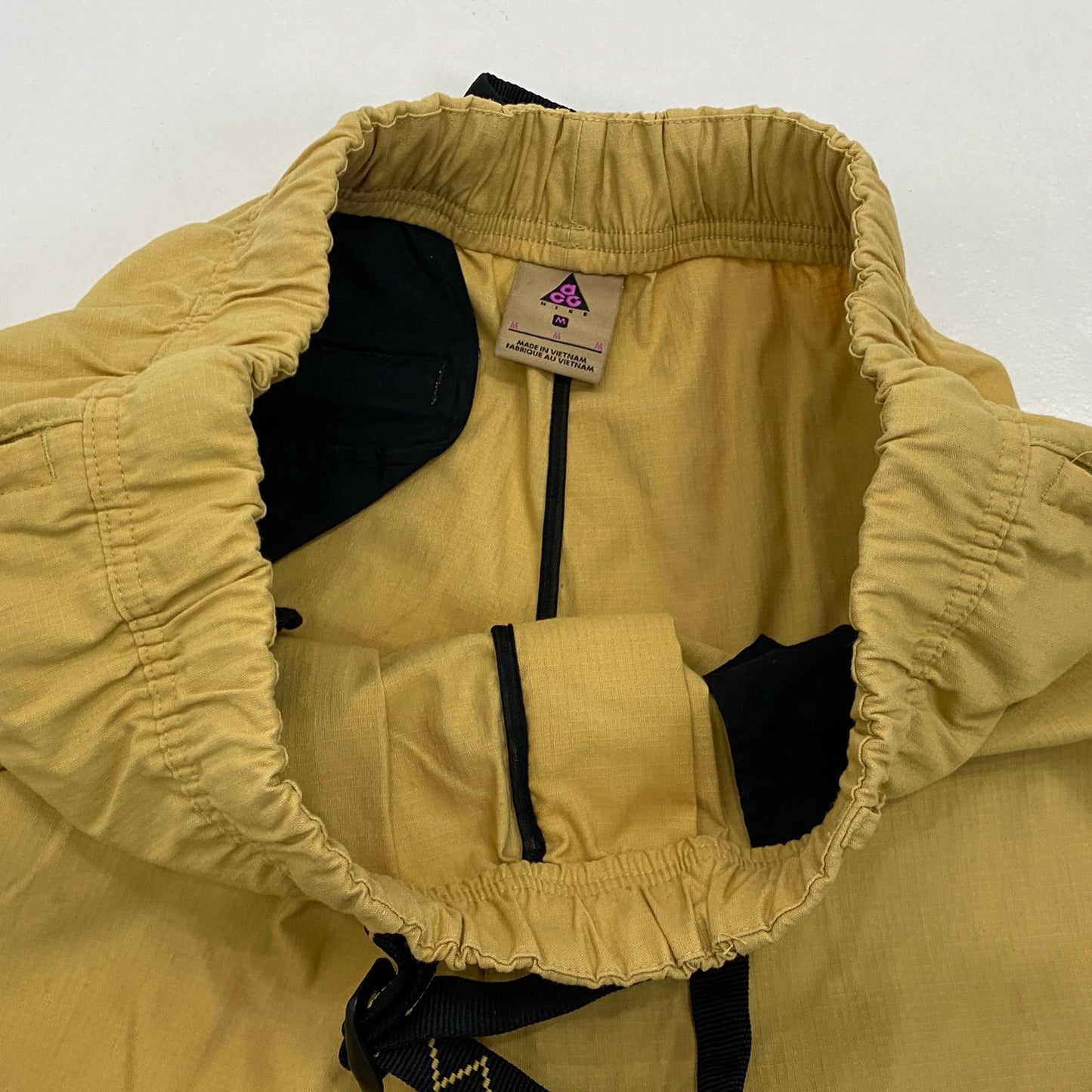 【中古】NIKE ACG | ナイキ エーシージー TRAIL PANTS パンツ CD4541-723 クライミングパンツ 2019A/W イエロー サイズ:M