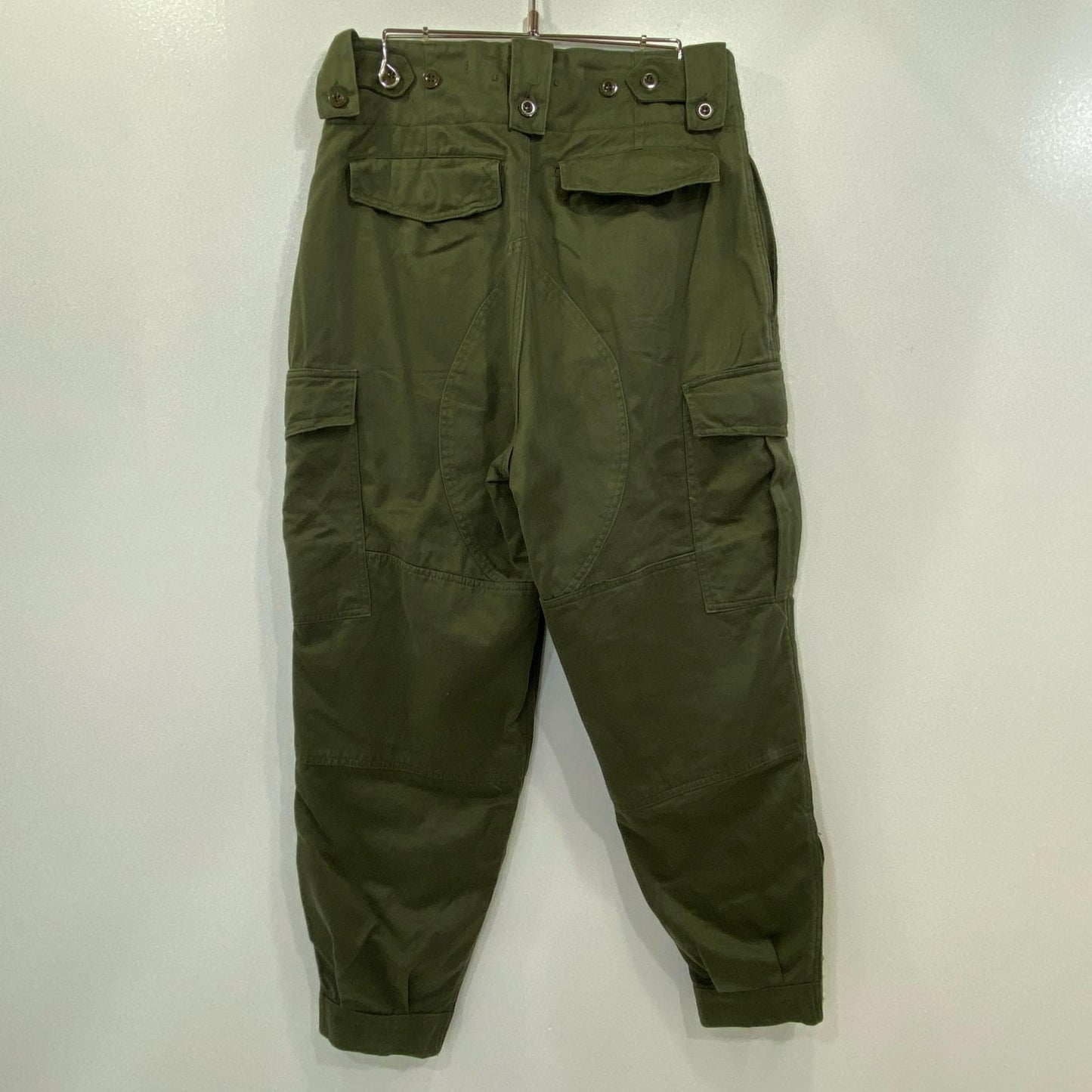 【中古】MILITARY衣料 | ミリタリーイリョウ M-64 カーゴパンツ ベルギー軍 SEYNTEX社 1982年製 オリーブ