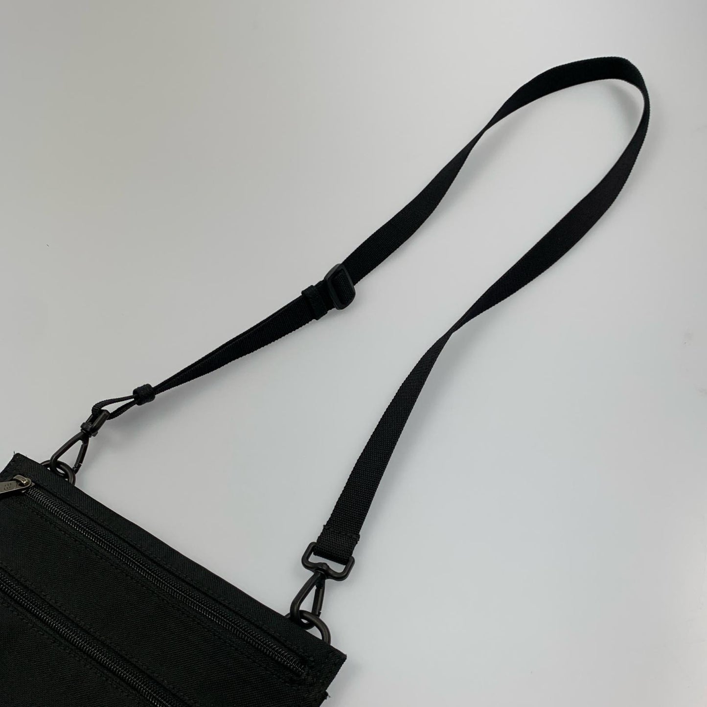 【中古】BALENCIAGA | バレンシアガ EXPLORER POUCH その他バッグ 618379