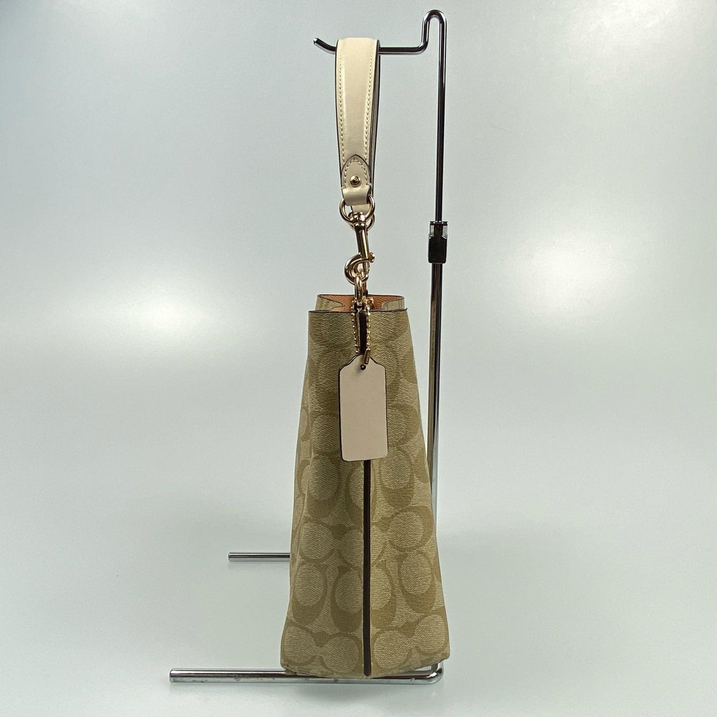 【中古】COACH | コーチ モリーバケットバッグ22 ハンドバッグ CA582