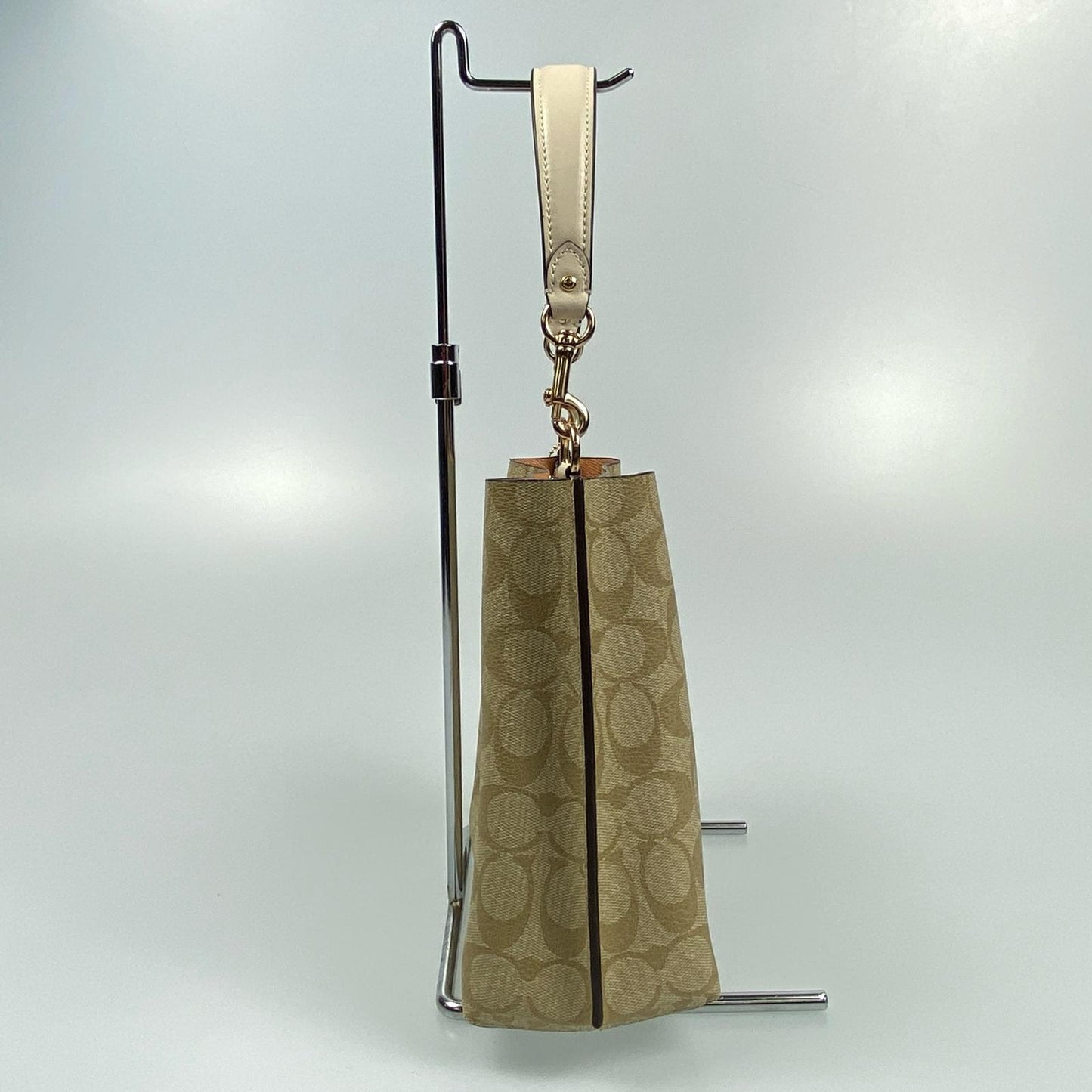 【中古】COACH | コーチ モリーバケットバッグ22 ハンドバッグ CA582