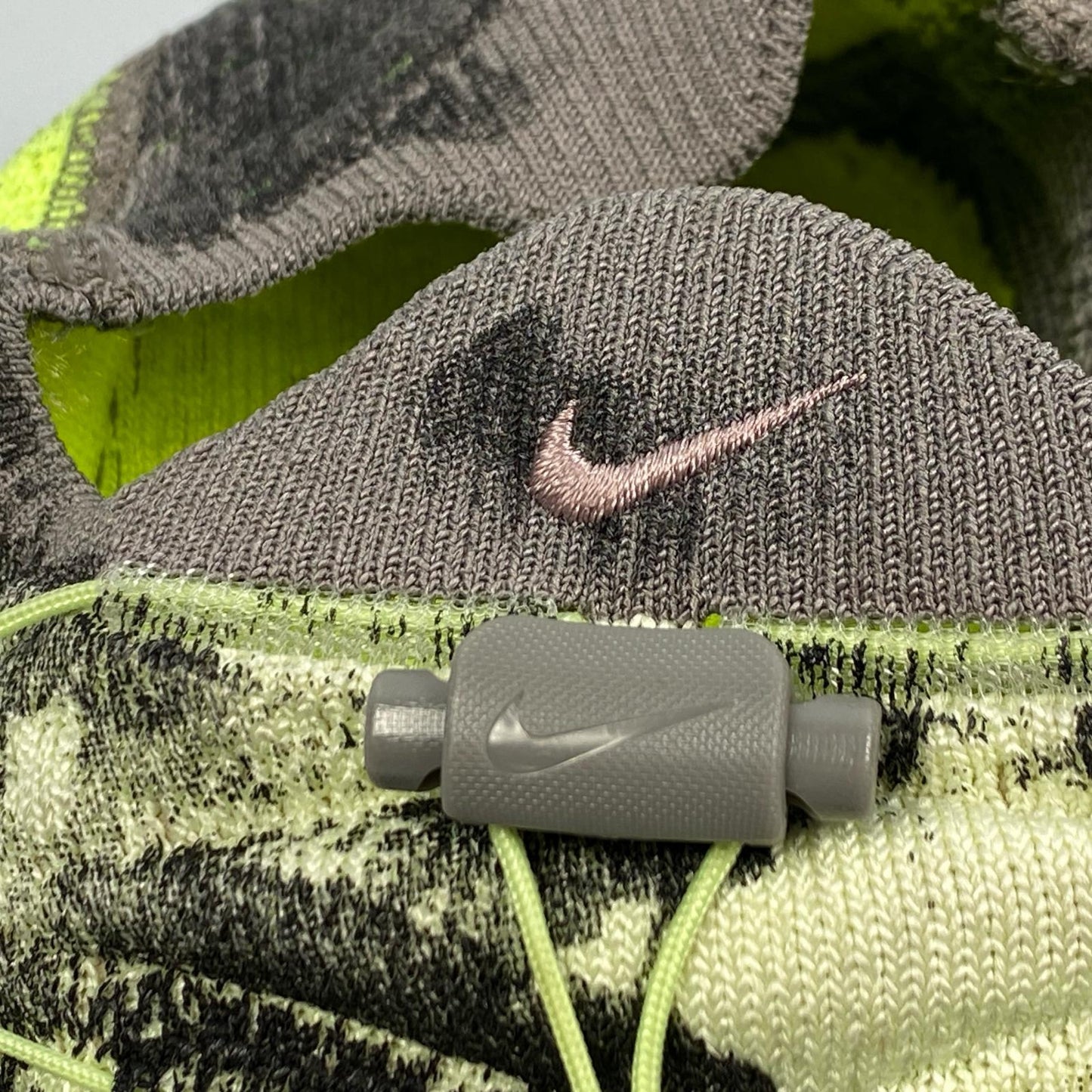 【中古】NIKE | ナイキ ISPA MINDBODY BARELY VOLT スリッポン DH7546-700 2023S/S 27.0cm ライトグリーン 27cm