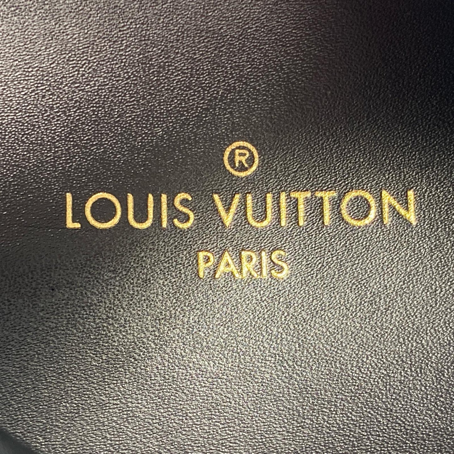 【中古】LOUIS VUITTON | ルイ・ヴィトン ランアウェイライン レインボー スニーカー GO0230 サイズ:UK9 1/2
