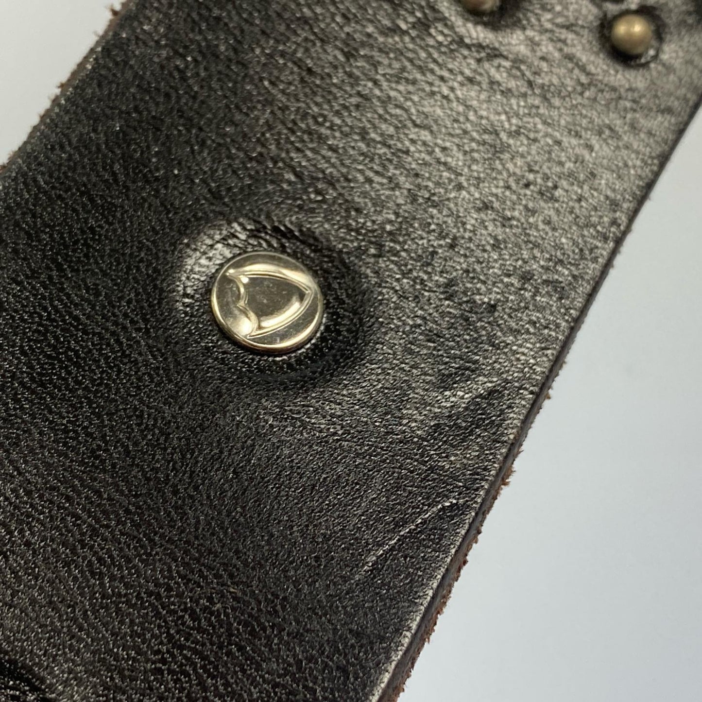 【中古】HTC | エイチティーシー Leather Studs Belt Overlay Peanuts Snake ベルト サイズ:W:36 ブラック
