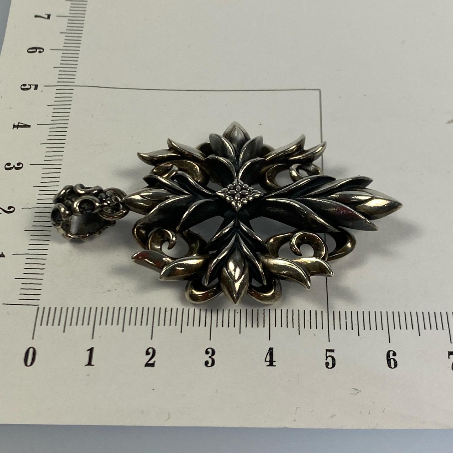 Bloody Mary | Bloody Mary Andromeda Pendant Top