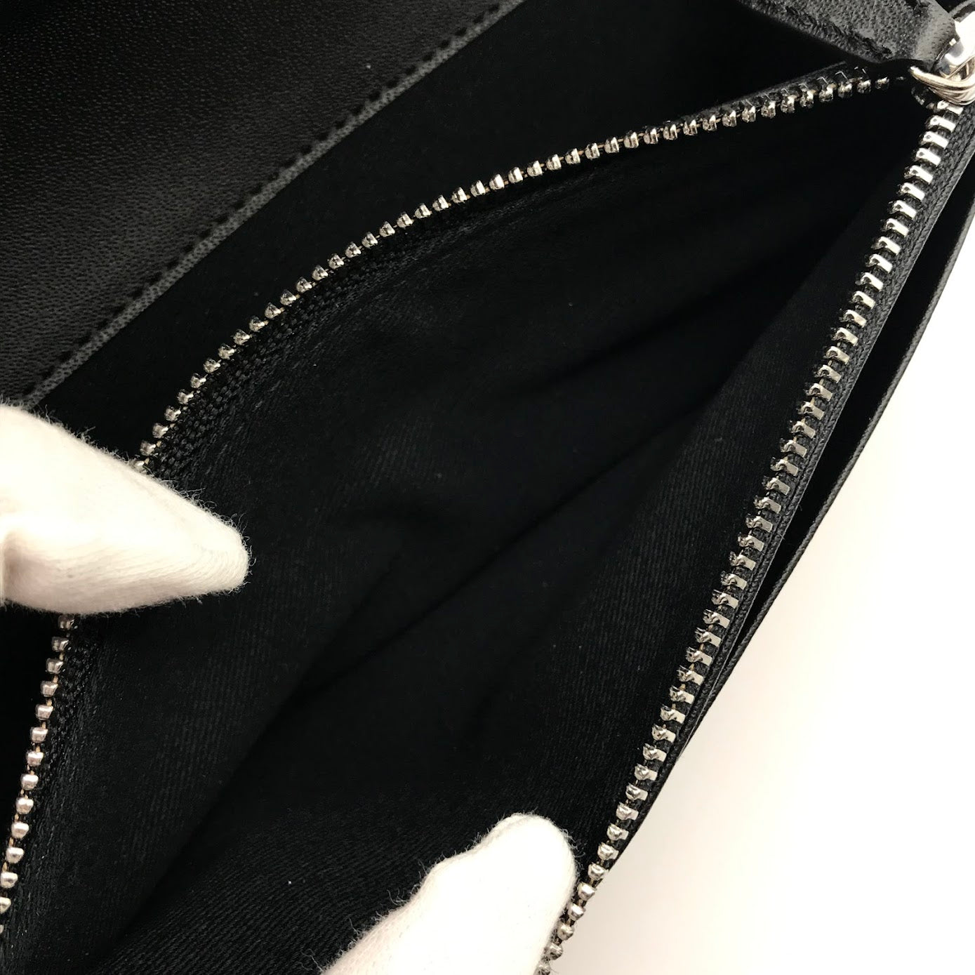 Vivienne Westwood | ヴィヴィアンウエストウッド KENT LONG WALLET WITH ZIP 二つ折り長財布 長財布 51050057 ブラック【倉吉店】