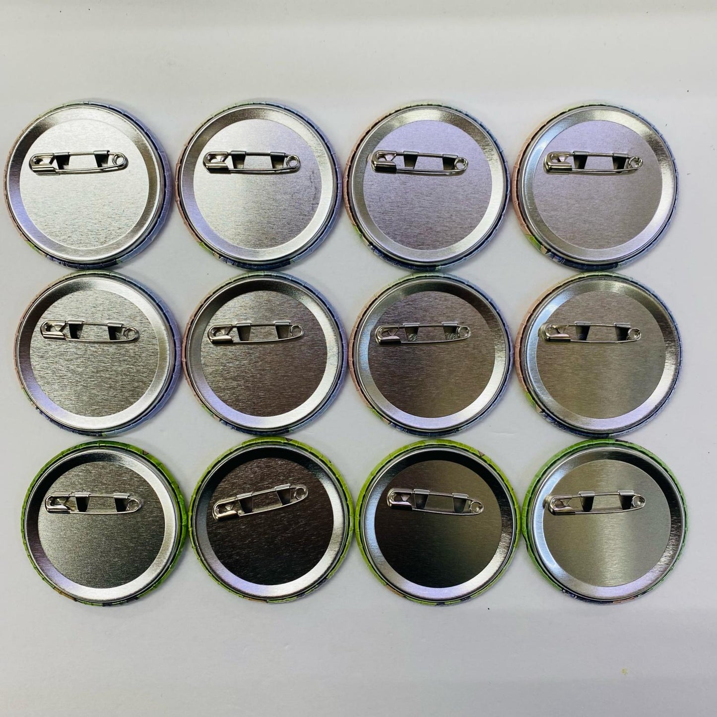 Uratanuki RAINBOW can badges (set of 12)