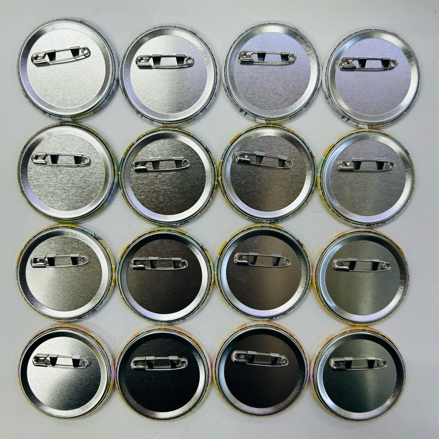 2023 Halloween Party Senra Can Badge Set of 16
