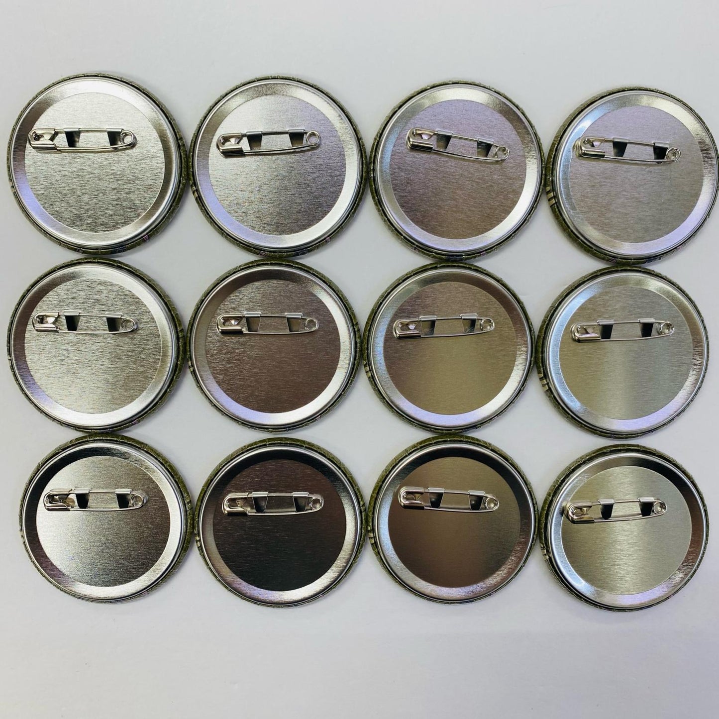 Yue Senra 28-piece can badge set