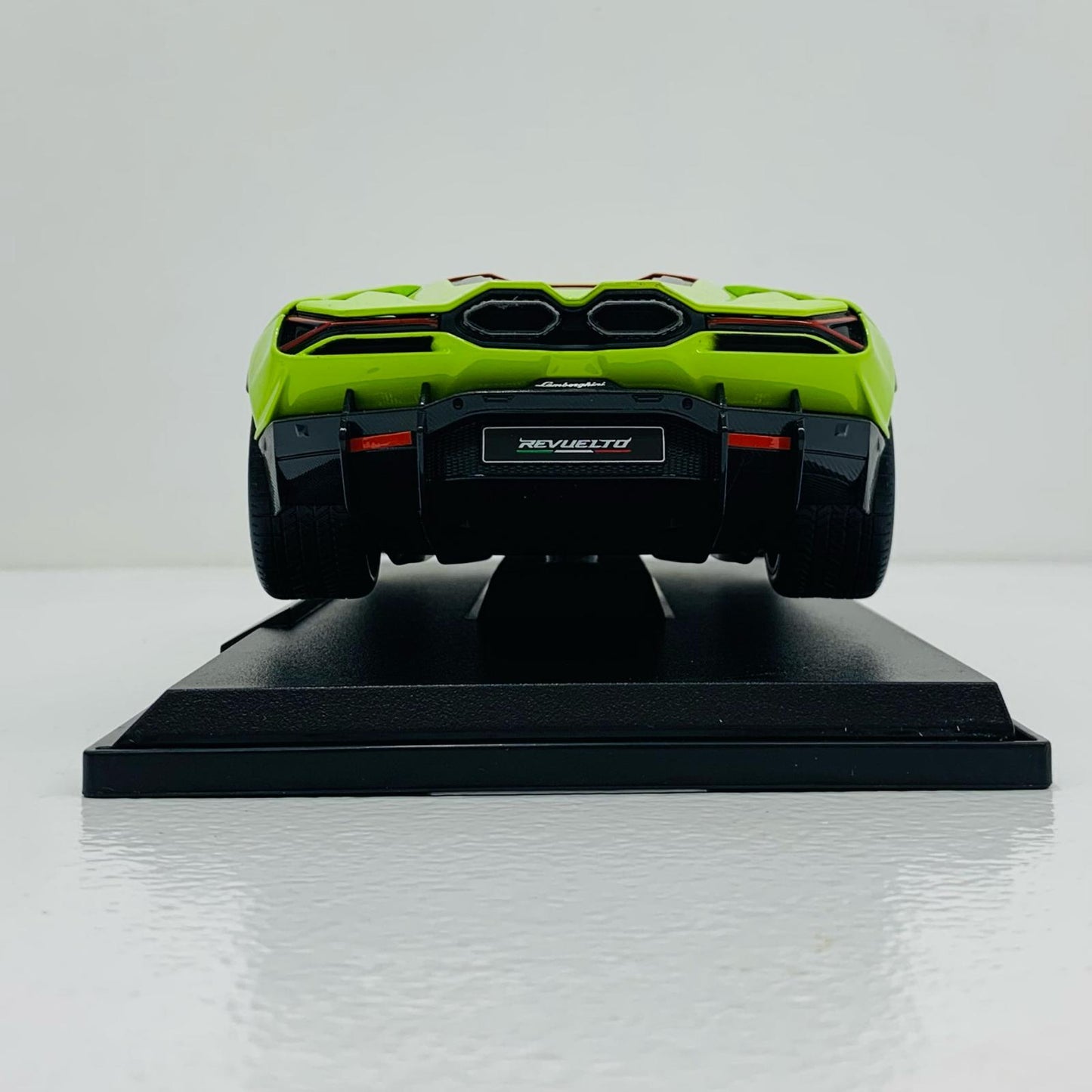 【中古】 Lamborghini Revuelto(ライトグリーン) 1/18 SC ミニカ