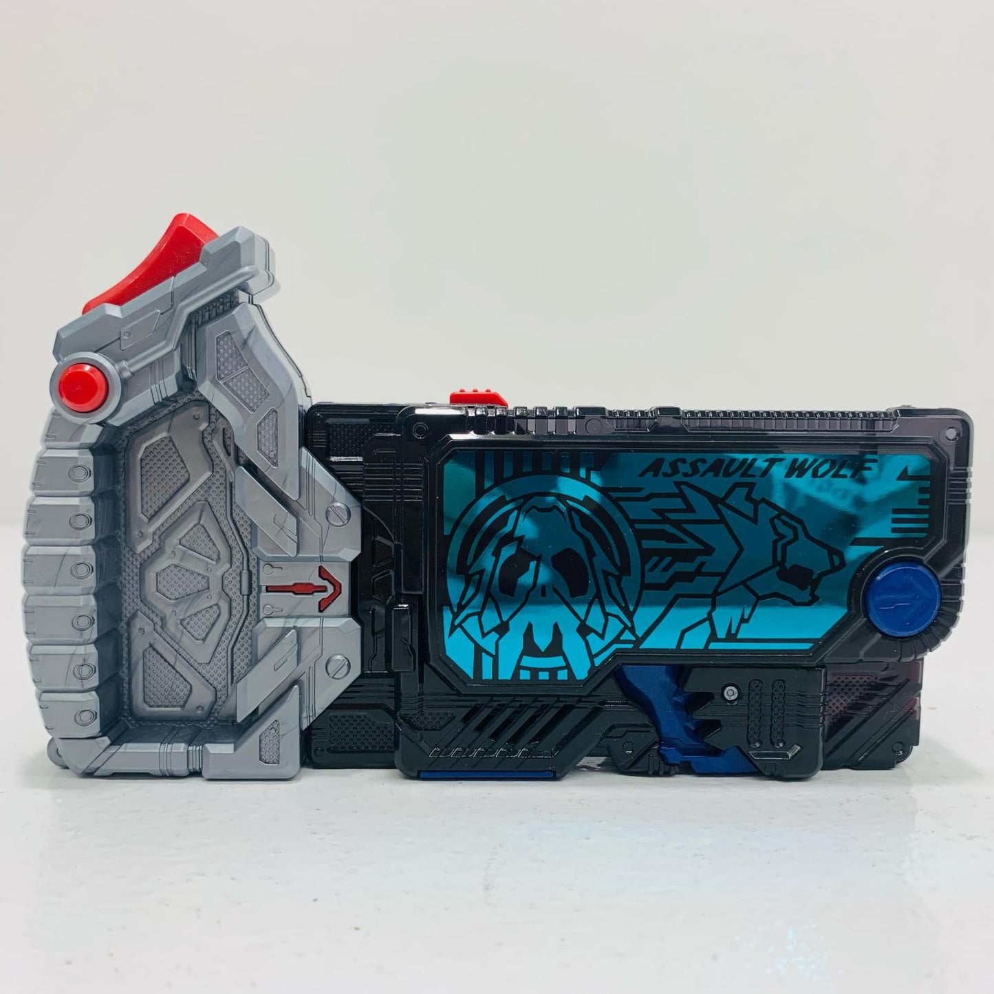 【中古】 DXアサルトウルフプログライズキー「仮面ライダーゼロワン」
