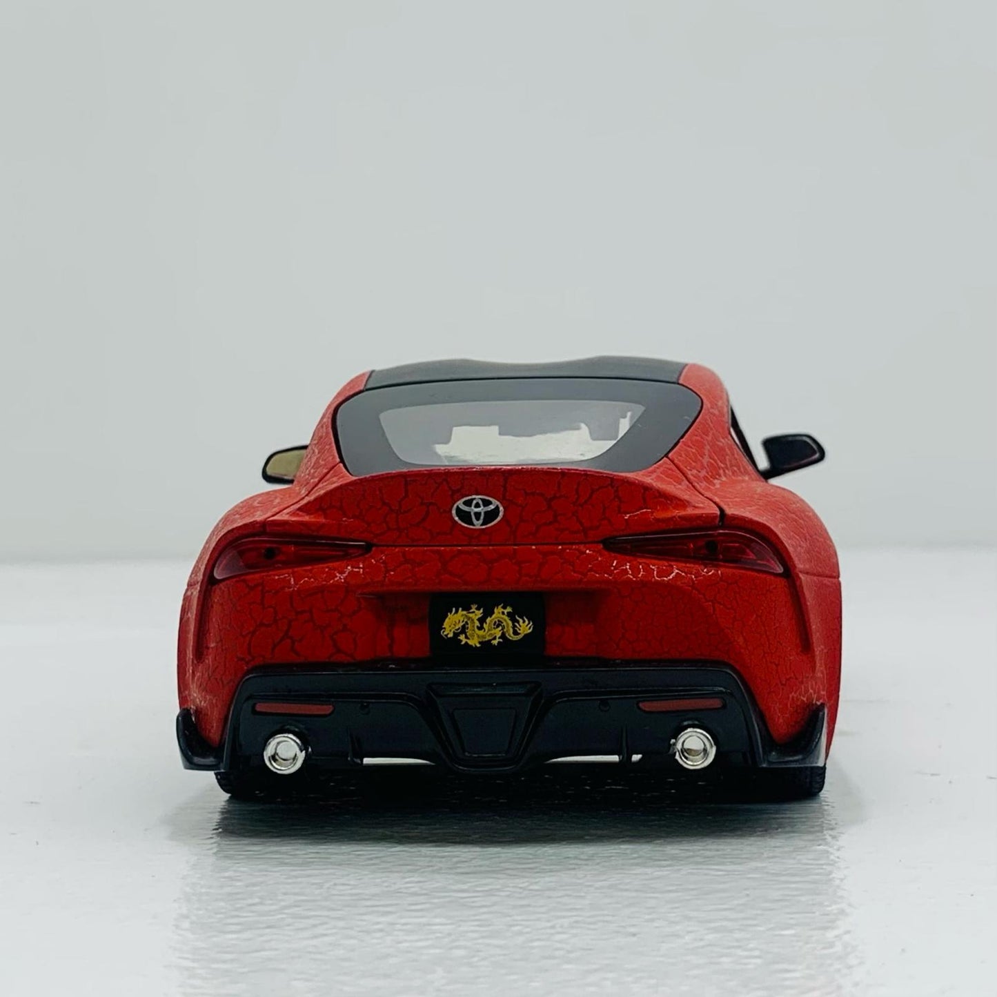 【中古】 Pink Slips 2020 Toyota Supra (赤×龍) 1/24SC ミニカー