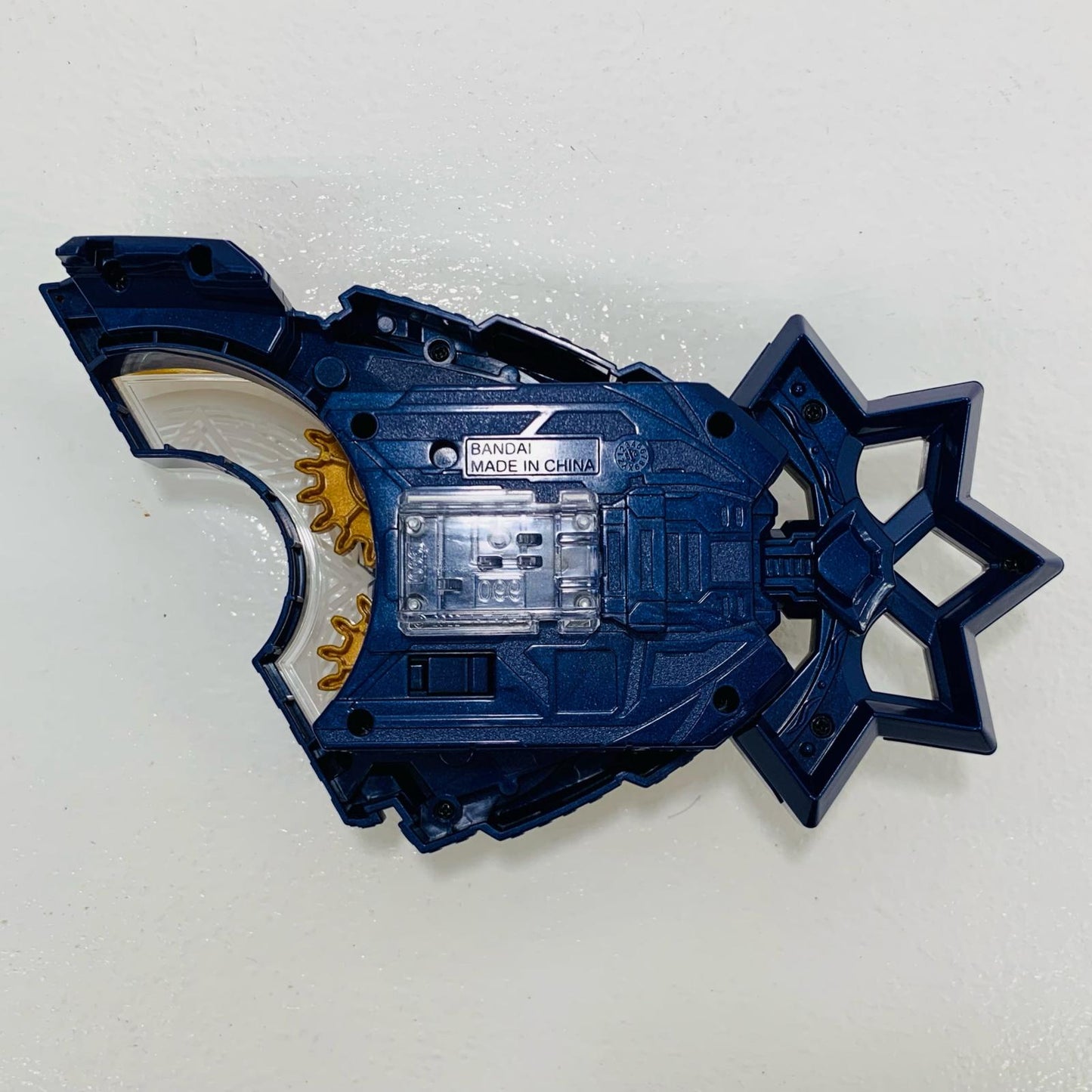 【中古】 'DXファンタジーレイズバックル「仮面ライダーギーツ」プレミアムバンダイ限定'