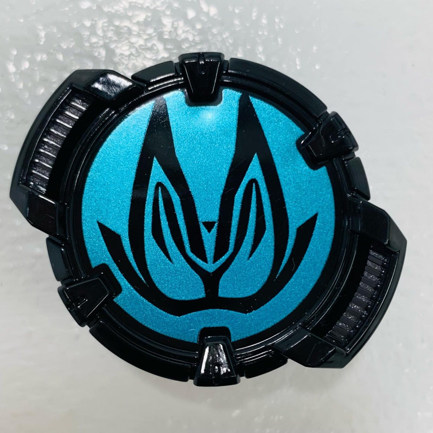 【中古】 'DXXギーツレイズバックル「仮面ライダーギーツ」プレミアムバンダイ限定'