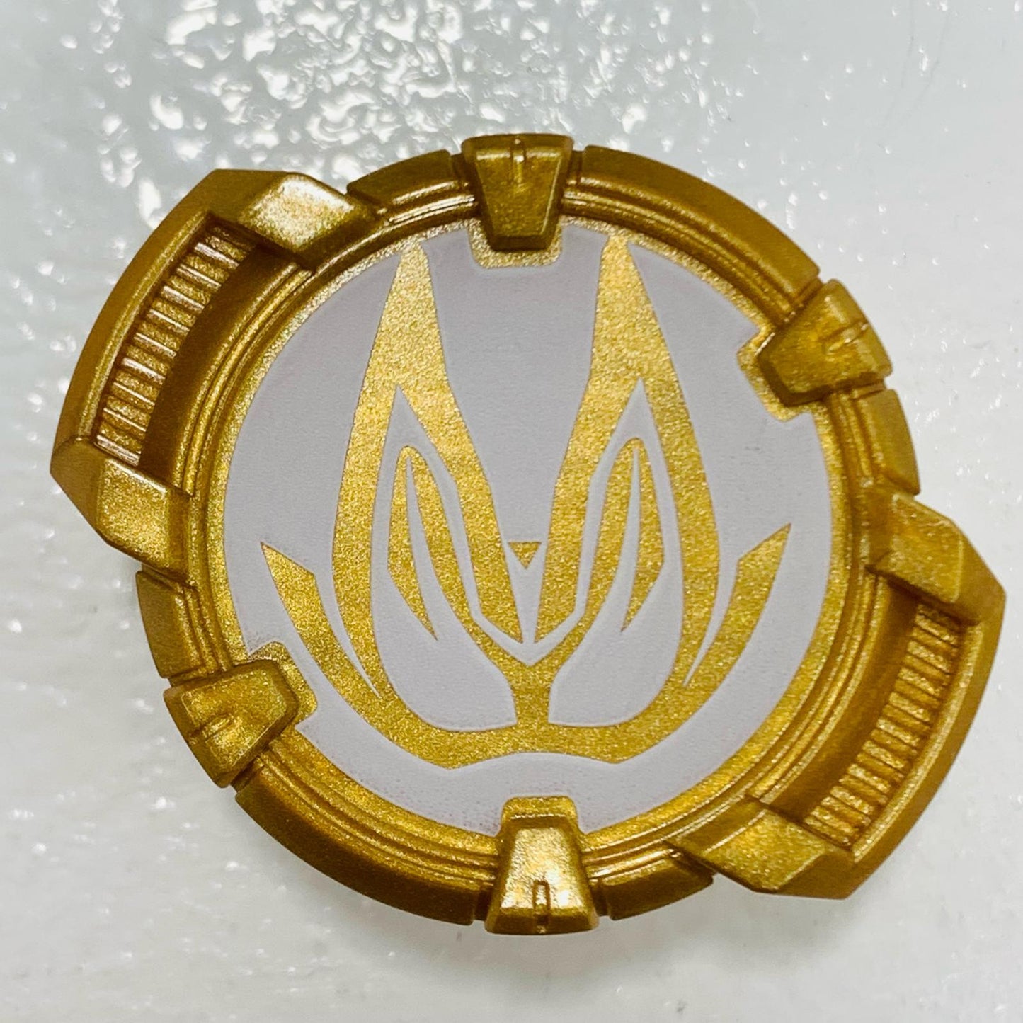 【中古】 'DXドゥームズギーツレイズバックル「仮面ライダーギーツ」プレミアムバンダイ限定'