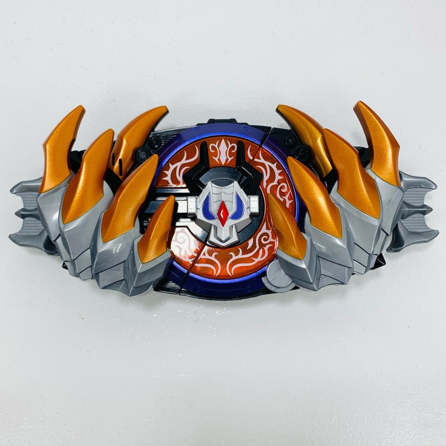 【中古】 単品 DXプロージョンレイジバックル Blu-ray/DVDVシネクスト仮面ライダーギーツ 仮面ライダー おもちゃ・玩具 DXプロージョンレイジバックル版【飾磨店】