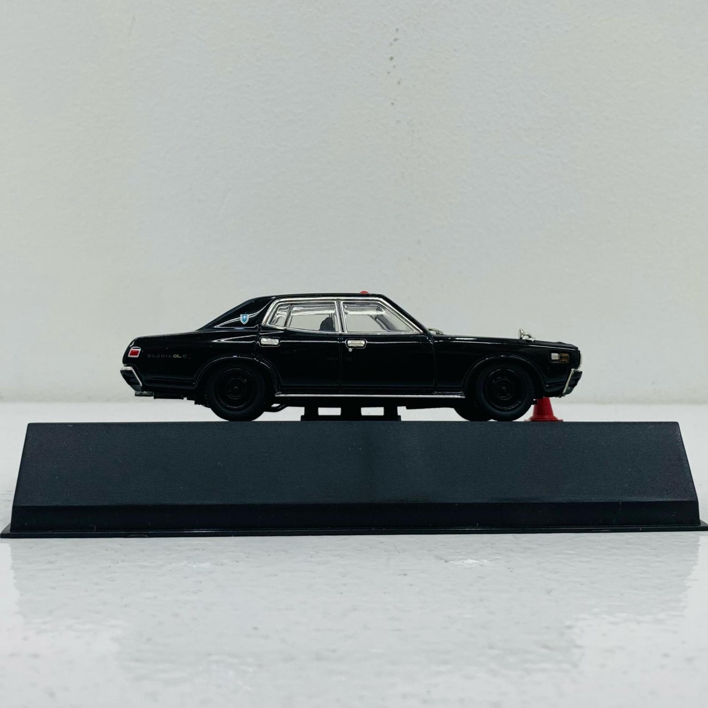 【中古】 330 グロリア 後期型 覆面パトロールカー’77