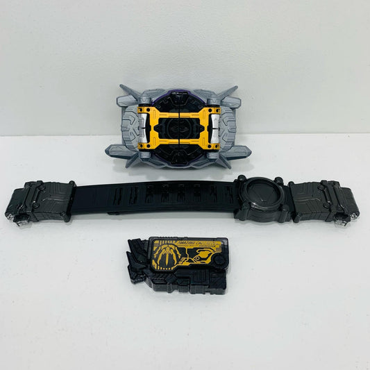 【中古】 '変身ベルトDXザイアサウザンドライバー「仮面ライダーゼロワン」'