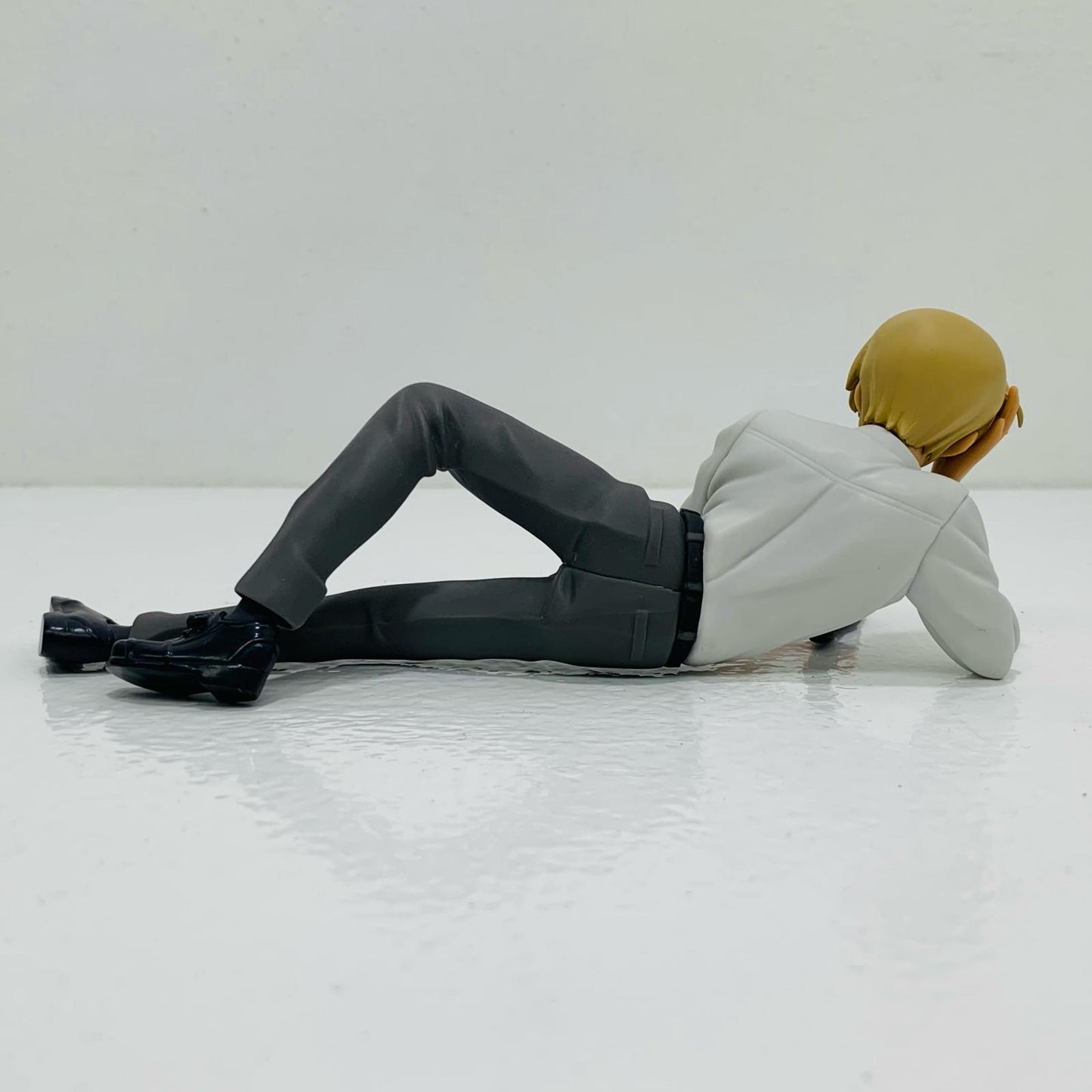 【中古】 '降谷零~寝そべりVer.~ちょこのせプレミアムフィギュア「名探偵コナン」'【フィギュア】