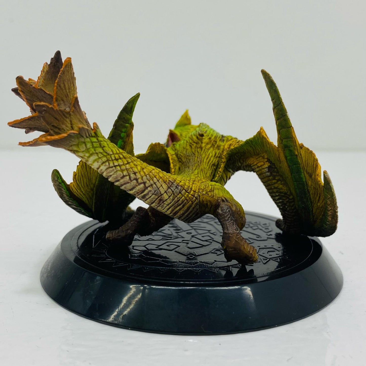 【中古】 ナルガクルガ亜種(怒り状態) カプコンフィギュア【フィギュア】