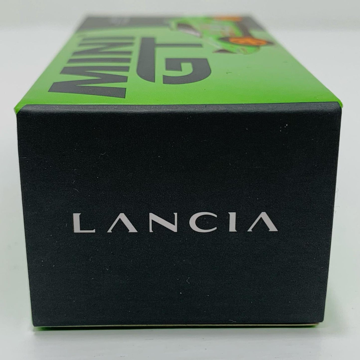 1/64 Lancia Stratos HF Spanish Rally 1979 Winner #4 (LHD) "Mini GT Series"