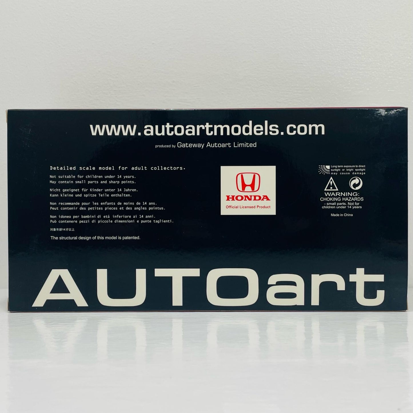 1/18 ホンダ NSX GT3 2018(マット・ブラック) 「オートアート・コンポジットモデルシリーズ」
