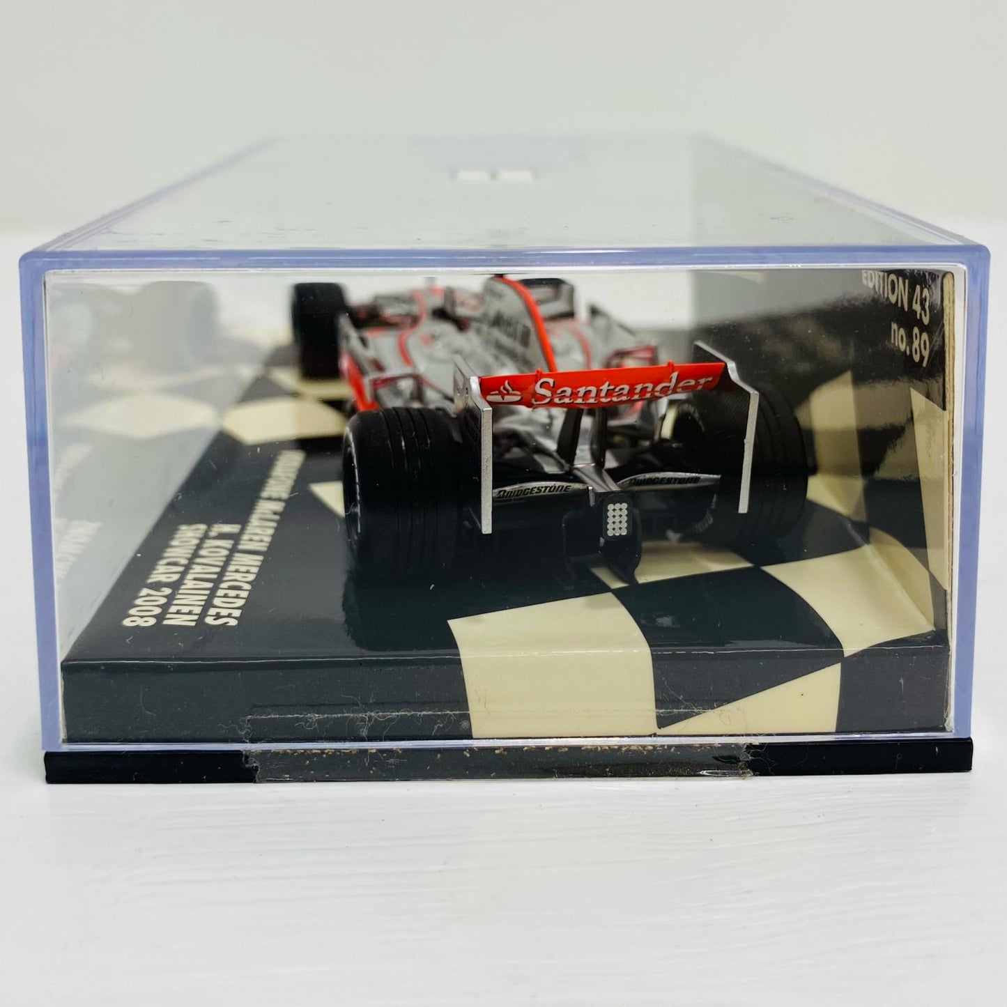 1/43 VODAFONE McLAREN MERCEDES SHOWCAR 2008 Mobil #23(シルバー×レッド)