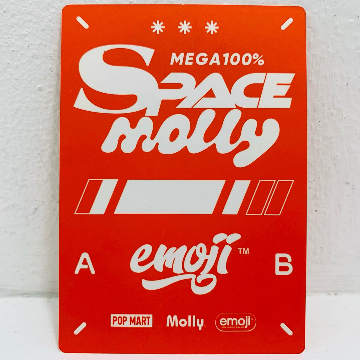フィギュア PISSED OFF 「POPMART MEGA SPACE MOLLY 100%×emoji シリーズ【フィギュア】【飾磨店】