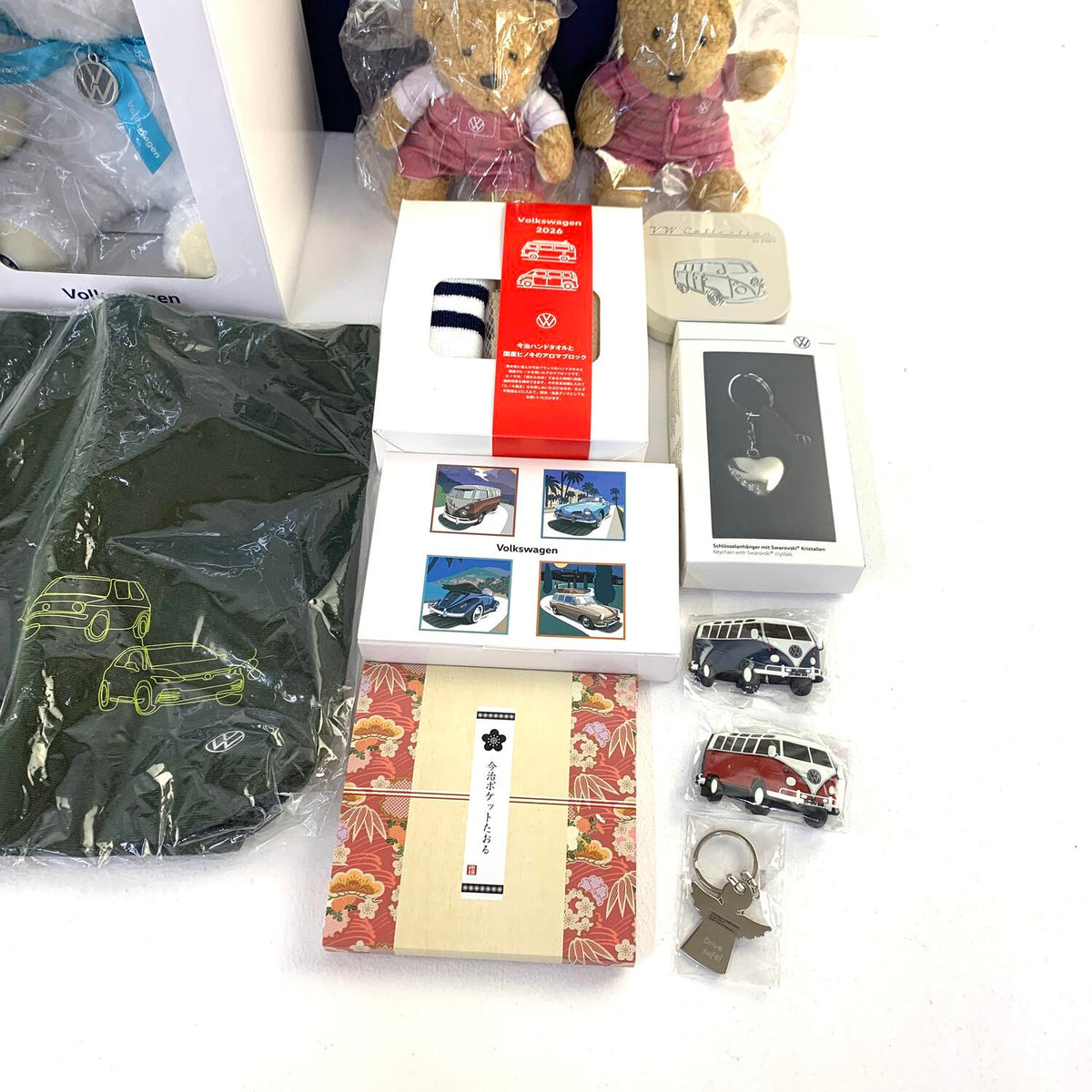 volkswagen ノベルティ ぬいぐるみ キーチェーン キーリング タオル バッグ 食器 セット .,